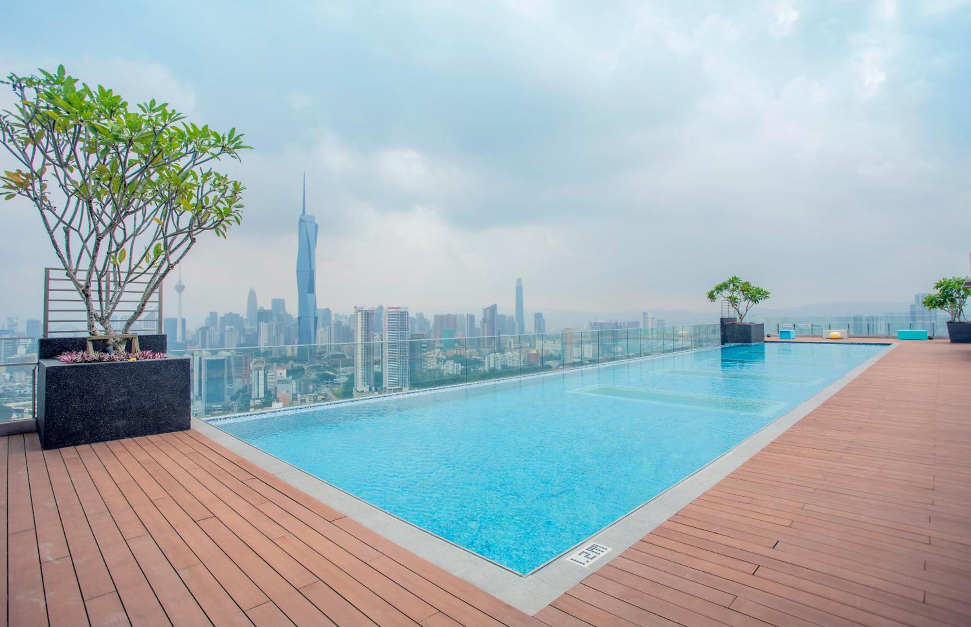 Apartment Riveria Near Kl Sentral With 118 View Sky Infinity Pool By Cobnb *