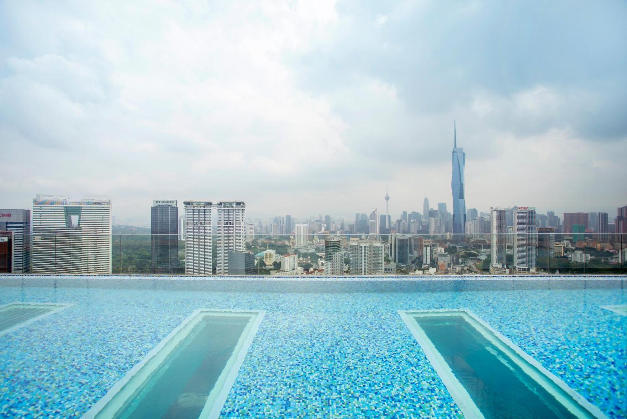 Riveria Near Kl Sentral With 118 View Sky Infinity Pool By Cobnb Apartment Kuala Lumpur